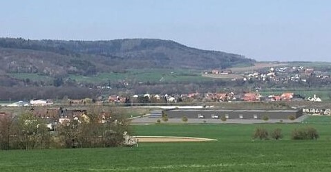 Plan Halle A  Grundfeld 
(200 m   x   75 m   x   8,5 m) 
Quelle: Struktur Design 